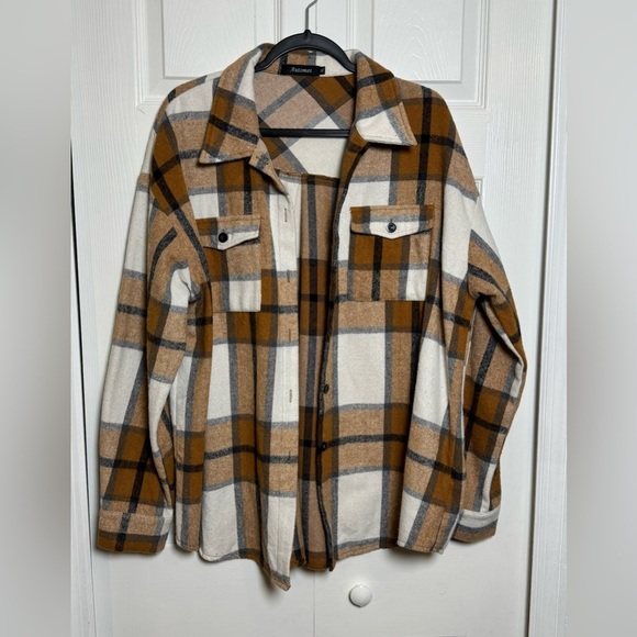 Plaid Jacket in Brown and Cream - Picture 2 of 10